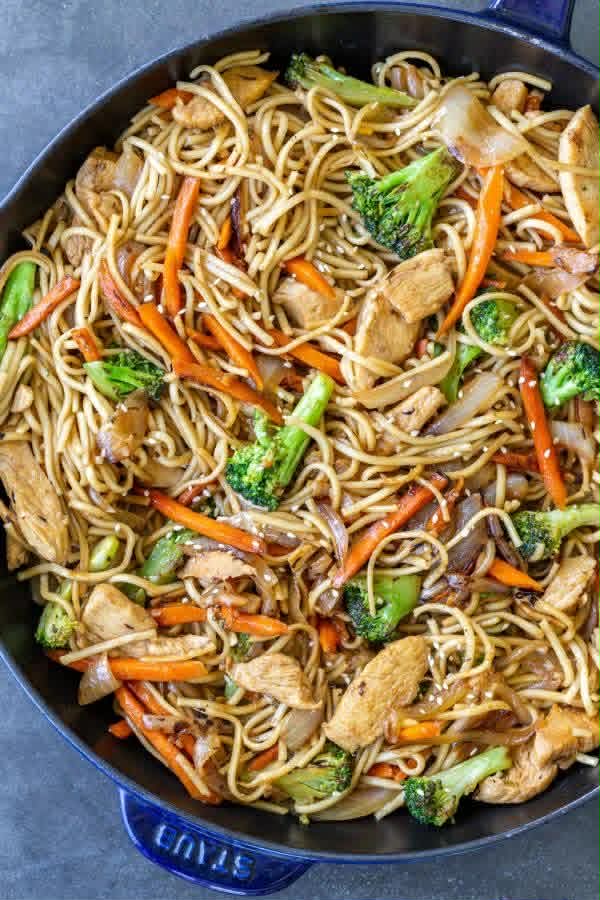 Entrega de comida: Chicken Chow Mein
